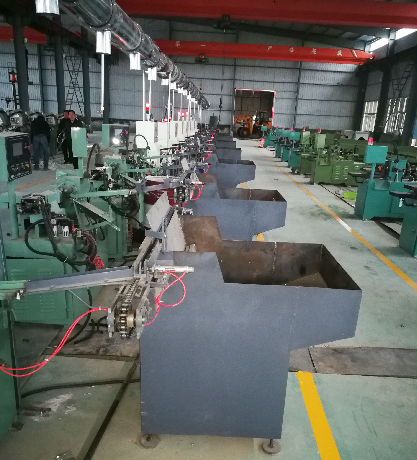 生產(chǎn)車(chē)間2.jpg 生產(chǎn)車(chē)間2.jpg