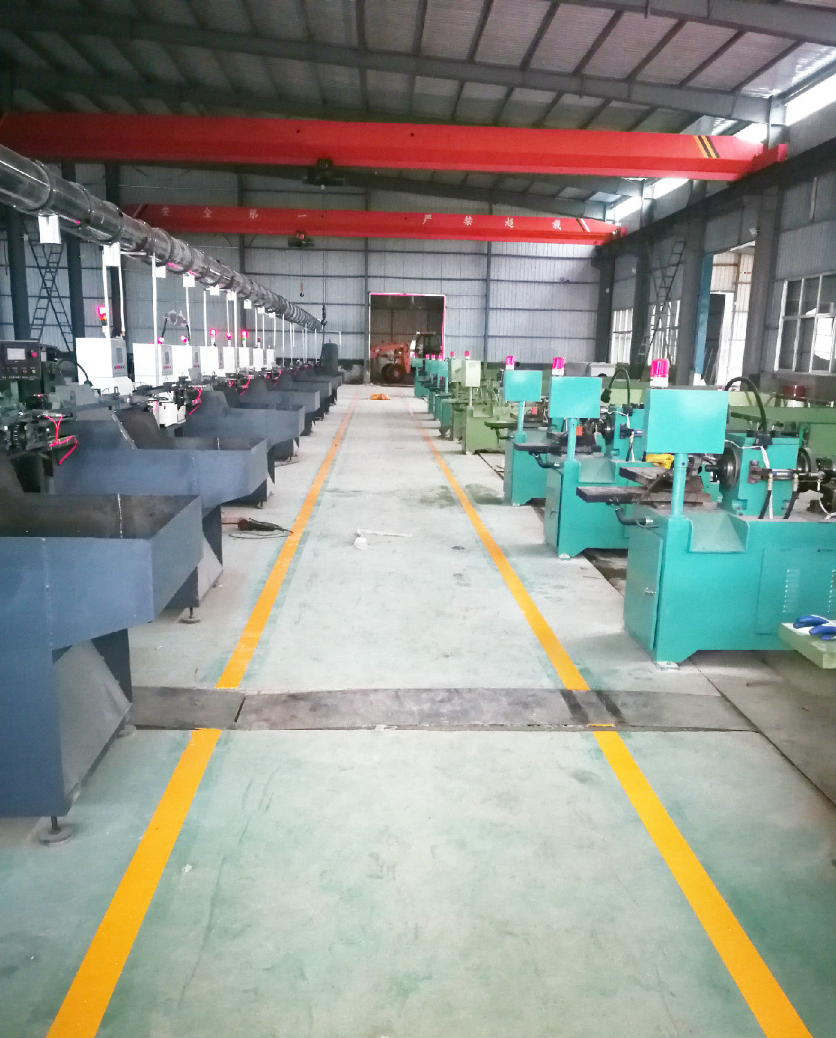 生產(chǎn)車(chē)間5.jpg 生產(chǎn)車(chē)間5.jpg