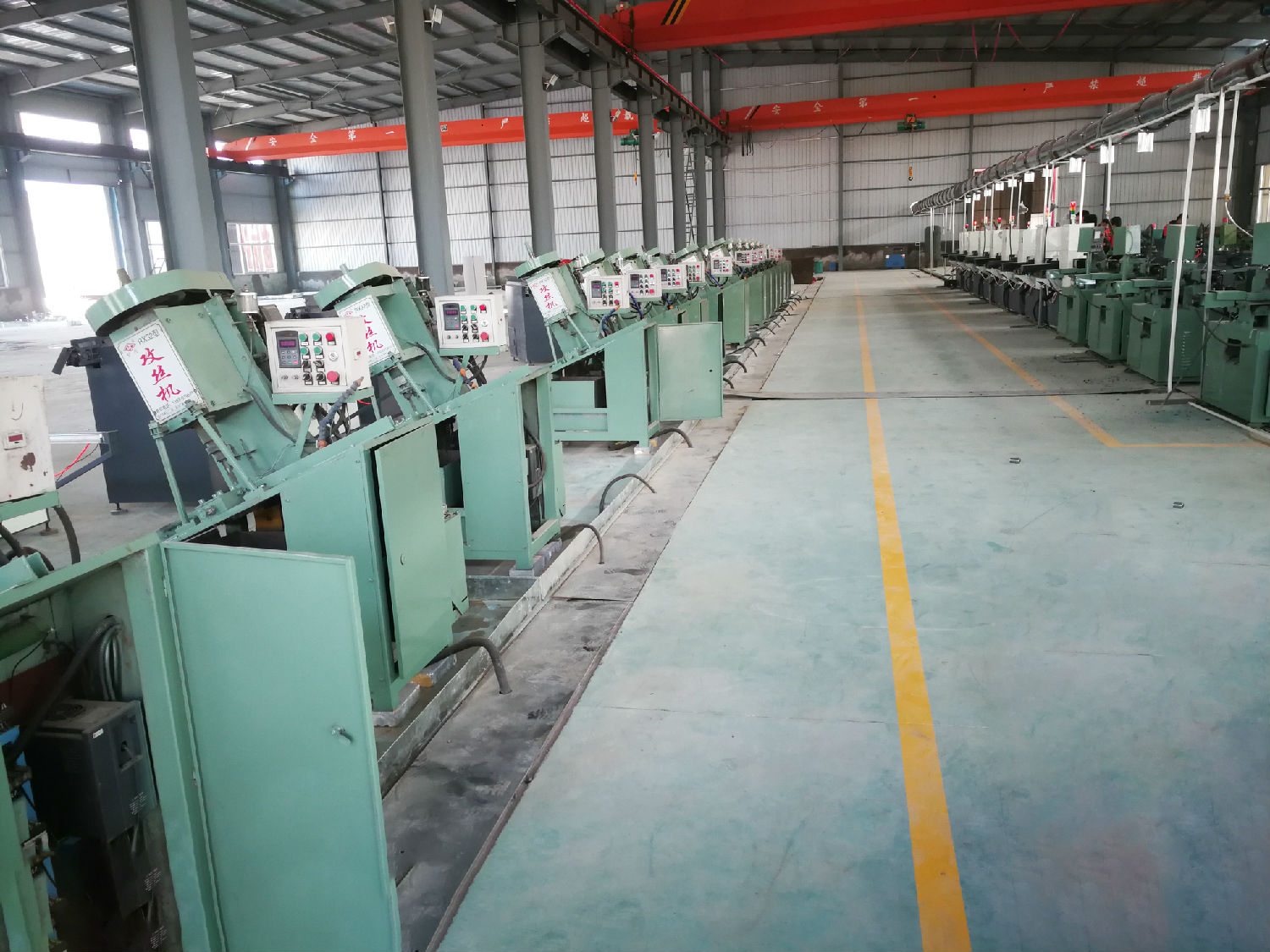 生產(chǎn)車(chē)間9.jpg 生產(chǎn)車(chē)間9.jpg