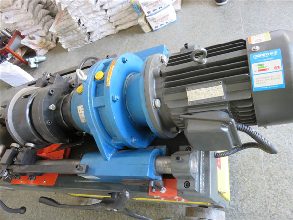 大型全自動(dòng)直螺紋滾絲機 大型全自動(dòng)直螺紋滾絲機