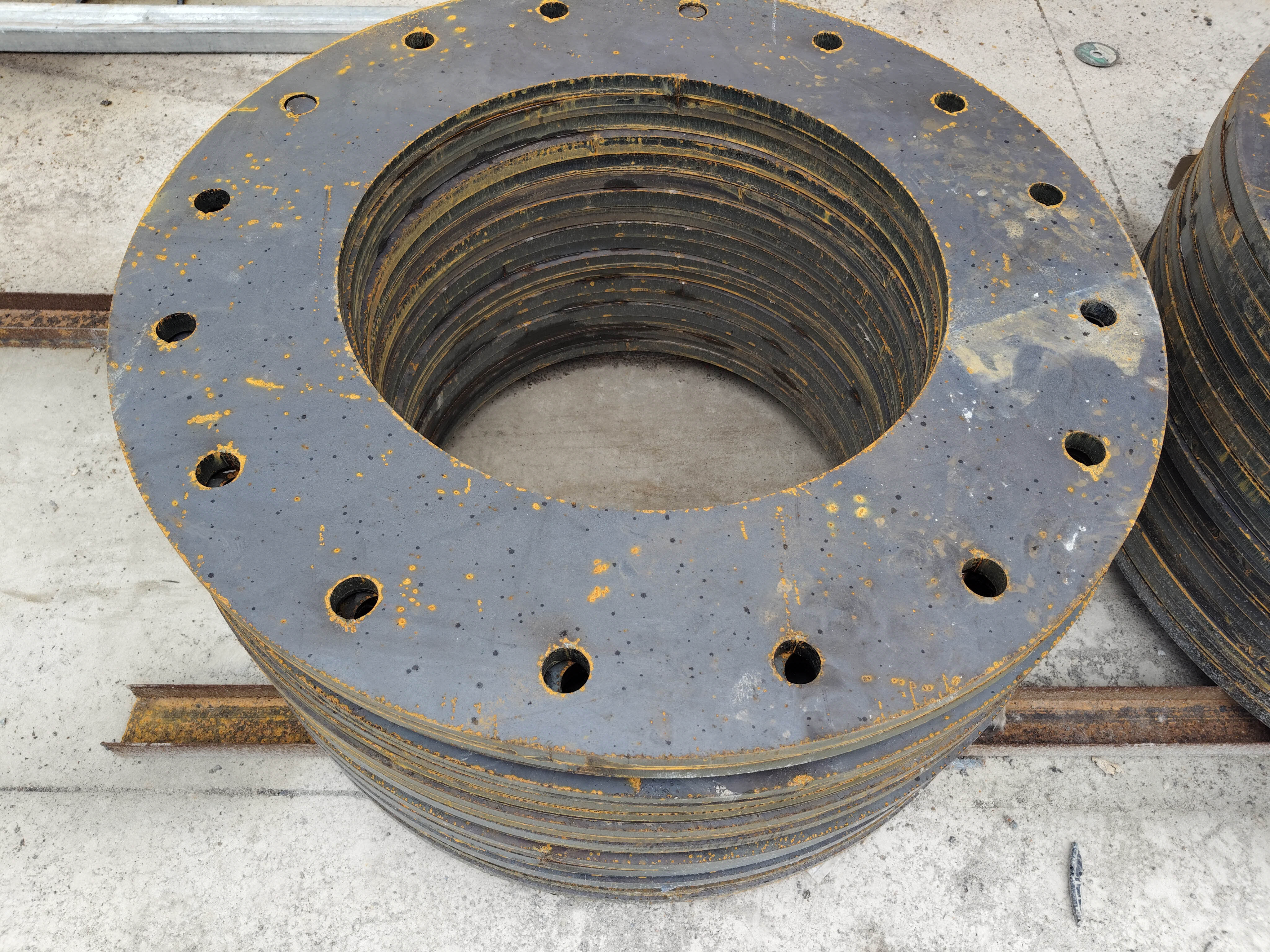 法蘭盤(pán) 法蘭盤(pán)